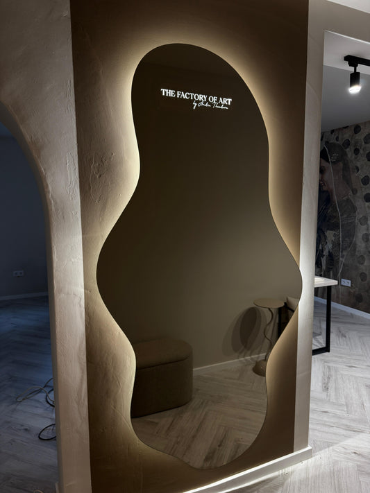 Oglindă decorativă LED – Model Flow